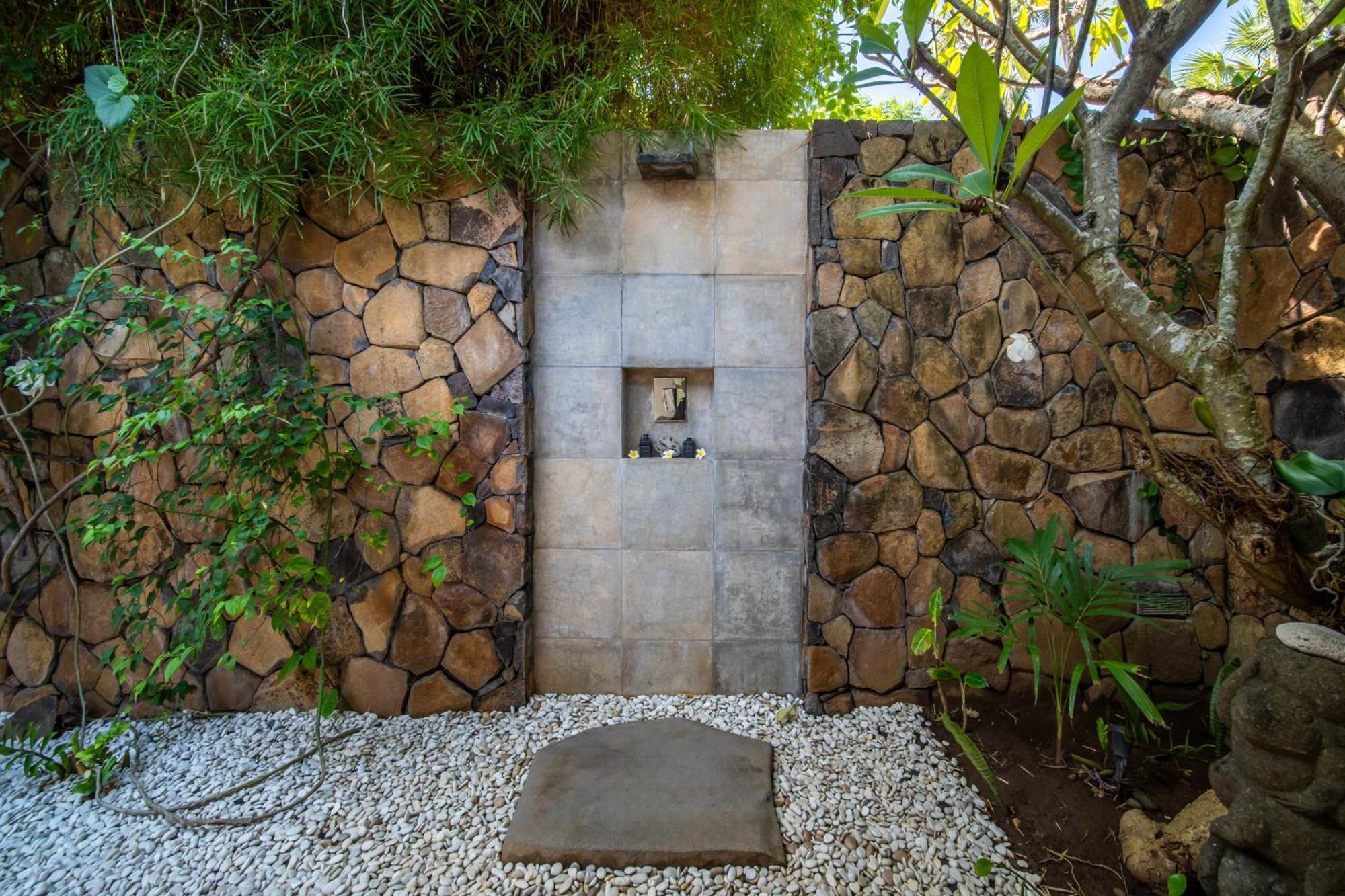 Shunyata Villas Bali Seraya Buitenkant foto