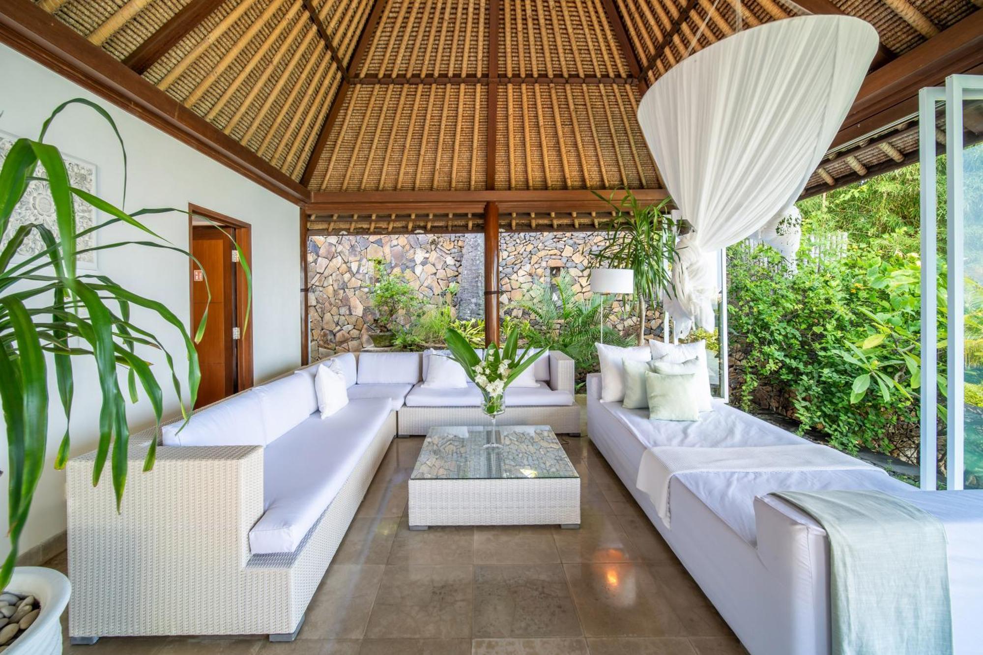 Shunyata Villas Bali Seraya Buitenkant foto