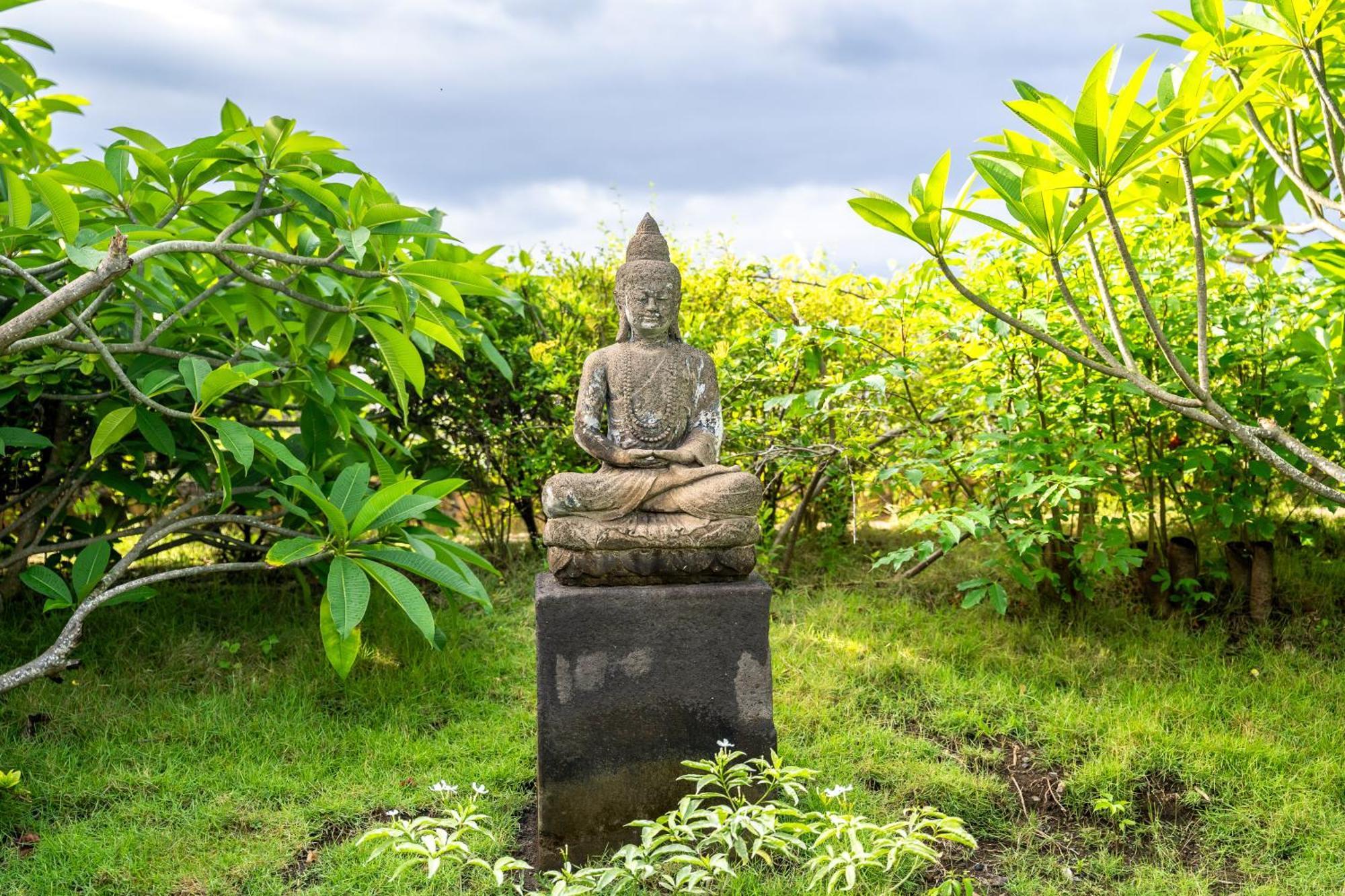 Shunyata Villas Bali Seraya Buitenkant foto